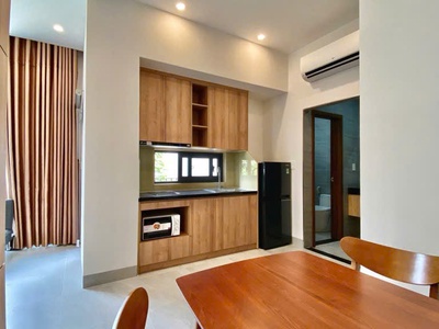 Bán tòa căn hộ Siêu VIP ngay biển Đà nẵng. full nội thất cao cấp.dthu 70tr/th 0