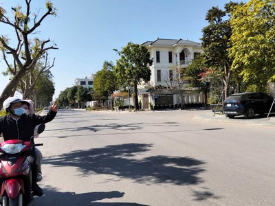 Bán lô đất siêu hiếm MB530 Lô đất mặt đường 12m, gần công viên, sổ đỏ Giá tốt 5,x tỷ 0