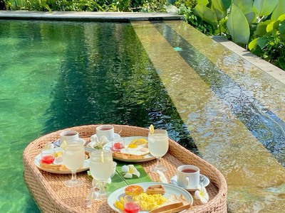 Khay nổi hồ bơi nhựa giả mây 1