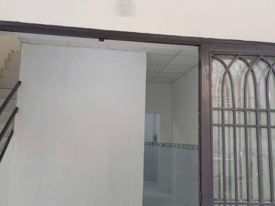 Cho thuê nhà nguyên căn đường 11, P. Trường Thọ 3PN 1WC 7.5tr/tháng 2