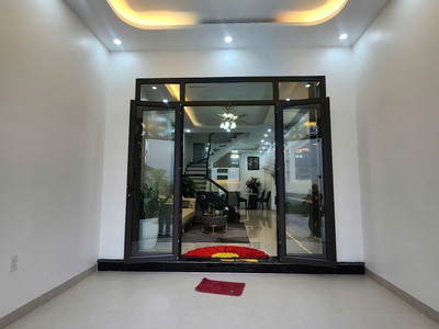 Bán nhà dân xây 3 tầng tại Quỳnh Hoàng Nam Sơn 1