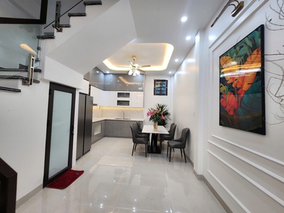 Bán nhà dân xây 3 tầng tại Quỳnh Hoàng Nam Sơn 5