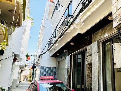 DUY NHẤT 1 Căn cuối Nhà 4 tầng mới tinh tại PHƯƠNG LƯU VẠN MỸ 14