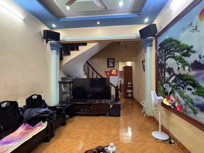 Nhà 2 tầng đường Phương Lưu 88M Cách đường chỉ 20M 2