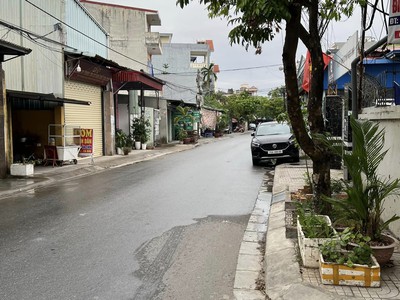 Cho thuê kho, xưởng MỚI DT 300m2 truyến 2 đường Trần Tất Văn, Kiến An, xe Công đi lại 1