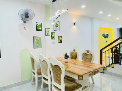 Hẻm gần 4m thông ngay khu vip tân sơn nhì, 56m2, 2 tầng, 5tỷ nhỉnh tặng full nt 2