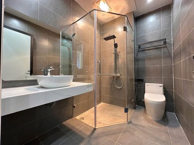 Bán gấp tòa văn phòng mỹ đình, xe con tránh, kinh doanh, thông sàn thang máy, 42 tỷ 1