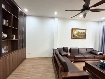 Siêu hiếm, bán nhà nguyễn chí thanh 7 tầng thang máy, ô tô vào nhà, kinh doanh, chỉ 29 tỷ 1