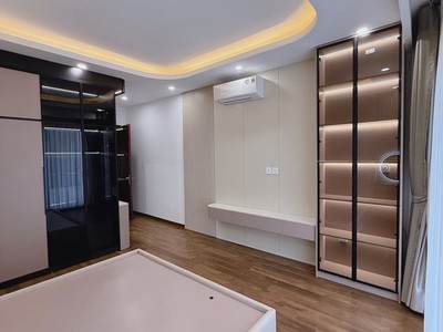 Trung tâm bồ đề 45m2, 7 tầng thang máy, ô tô tránh, gara 7 chỗ - nhỉnh 14 tỷ 3