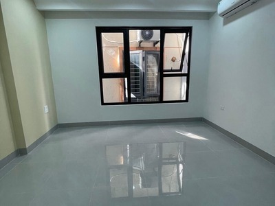 Trung tâm cầu giấy phố dương quảng hàm 40m, 6t nhỉnh 9 tỷ- nhà mới thang máy 3