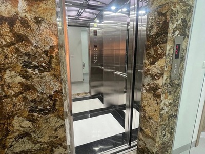 Trung tâm cầu giấy phố dương quảng hàm 40m, 6t nhỉnh 9 tỷ- nhà mới thang máy 2