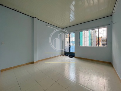 Cho thuê nhà nguyên căn hẻm xe hơi cộng hòa nhận nhà ngay 4