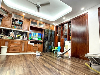 BÁN BIỆT THỰ 205m CẦU GIẤY - 2 Mặt Thoáng - Thang Máy - Ở Chuẩn Sang Tại Làng Quốc Tế Thăng Long 5