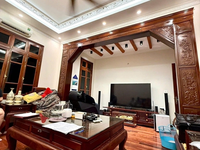 BÁN BIỆT THỰ 205m CẦU GIẤY - 2 Mặt Thoáng - Thang Máy - Ở Chuẩn Sang Tại Làng Quốc Tế Thăng Long 4