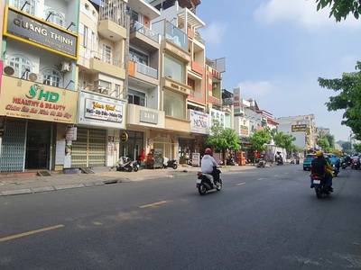 Cho thuê nhà mặt tiền tân sơn nhì 72m , 3lầu - 27triệu 1