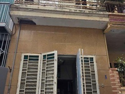 Cho thuê nhà vạn phúc ngõ ô tô, 92m2 x 3 tầng, 12 triệu kd, kho, ở gia đình, nhóm 0