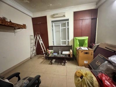 Bán nhà phố khương đình 52m , 5 tầng kiên cố, 8 phòng ngõ nông gần phố 4