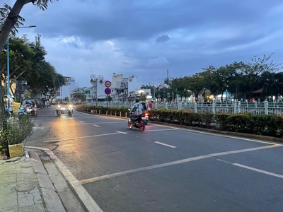 Chỉ 100 tr/m2 có ngay mặt t.i.ề.n kinh doanh - vòng xoay phú lâm - bến lò gốm - view sông - 60m2 3