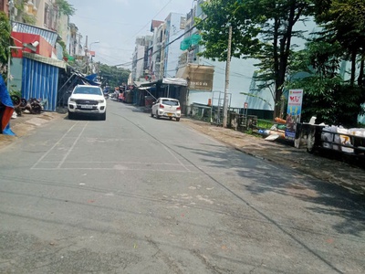 Bán nhà 6 17m,4 tầng,hẻm xe ô tô thông quang trung, p.08, gv, giá chỉ 10.2 tỷ, phù hợp ở và đầu tư. 1