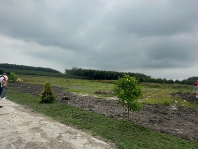 Kẹt Tiền Bán Lỗ Lô Đất Giữa Lòng Kcn Minh Hưng 3 215m2 585tr Shr 0