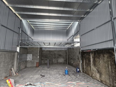 Cho thuê mặt bằng làm cửa hàng kho hàng miễn trung gian 1