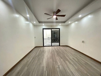 Bán nhà đức giang long biên,oto đỗ cửa,ngõ thông,2 thoáng,55m nhỉnh 8,3 tỷ 2