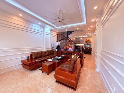 Bán nhà bồ đề long biên,oto đỗ cửa,lô góc,ngõ thông,thoáng mát,52m 0