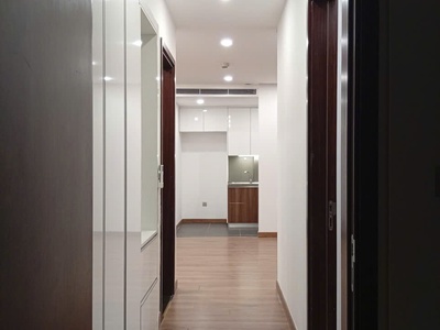 Cho thuê căn hộ tầng trung view đẹp chung cư cao cấp 6th element six element xuân tảo 4