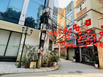 Bán nhà kim giang- thanh liệt, 35 m2, 5 tầng, măt tiền 3,3 m, giá 11,5 tỷ. 3