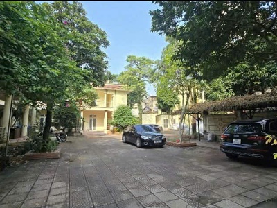 Cho thuê văn phòng kho giá rẻ tại lạc long quân, hà nội 2