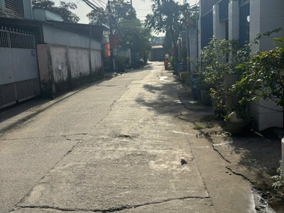 Chính chủ cho thuê nhà bình chuẩn 27, gần giao lộ lê thị trung và thủ khoa huân 0