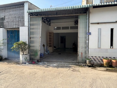 Chính chủ cho thuê nhà bình chuẩn 27, gần giao lộ lê thị trung và thủ khoa huân 1