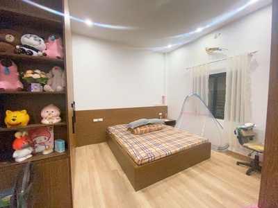 Bán nhà kiến hưng hà đông ô tô vào nhà ngõ thông full nội thất gắn tường 1