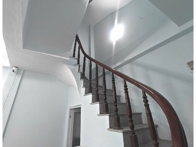 Chính chủ cho thuê nhà ngõ 9 tô vĩnh diện gần mặt phố, kinh doanh tốt 4