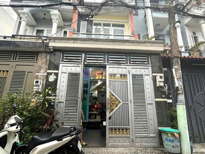 nhà đẹp 4 tầng 62m2 - 4pn - hxh gần chợ hiệp thành q12- tp.hcm giá: 5,75 tỷ 0