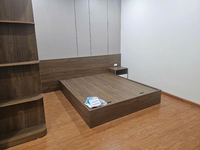 Bán căn vị trí siêu đẹp - trung tâm đống đa - 4 tầng sạch sẽ - giao thông thuận tiện - giá hơn 9 tỷ 4