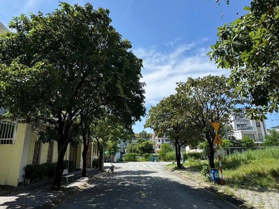 Lô đất góc 2 mặt tiền   vị trí vàng ngay the seasons lái thiêu   gần lotte mart   bv becamex 2