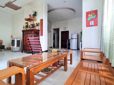 Mặt tiền kinh doanh đỉnh lô góc 2mt 1t2l dt 102m ngang 7.5m 2