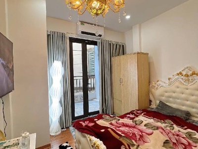 Bán nhà quán thánh ba đình 22m x4 tầng 6,9 tỷ lô góc,3 nhà ra phố 1