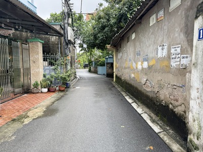 Cần bán lô góc 47,2m2 đất, đường thông ô tô con tại Phúc Lợi, cách mặt đường gom Đê 50m 0