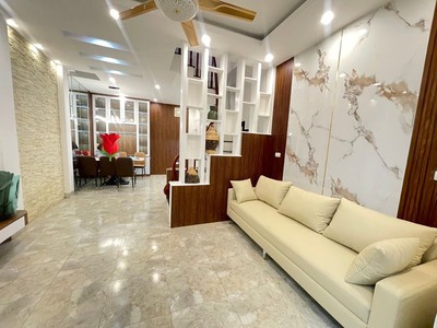 45m2 Lê Thanh Nghị- 5 Tầng -Ngõ Thông-Gần Phố Lớn-Ba Gác Chạy Vèo Vèo-Nhỉnh 10 tỷ 2