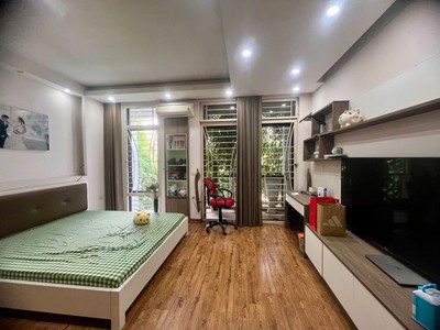 Bán nhà thịnh liệt mới 4 tầng long lanh 2 thoáng phân lô ô tô dừng đỗ ngày đêm hoàng mai 4