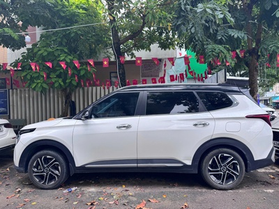 Chuyên cho thuê xe oto tự lái Đà Nẵng giá tốt 0