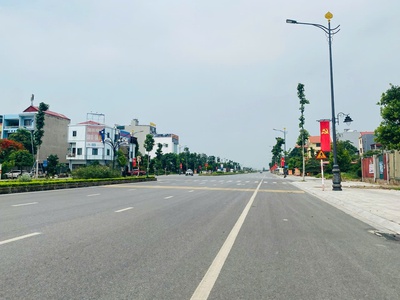 Bán Lô Góc 200m2 trục 55m Lý Thánh Tông, ngay nút giao Tây Nam Thành Phố 4