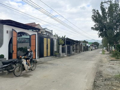 Lô đất đẹp giá 850 triệu gần chợ Đại Hiệp, cơ hội tốt trong tuần này 0