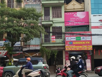 Chính chủ cho thuê mặt bằng 30m tầng 1 mặt đường Hoàng Hoa Thám cửa hàng, văn phòng 1