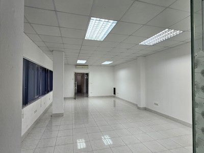 Mặt bằng đẹp kinh doanh   văn phòng   Tầng 1,2 Vũ Ngọc Phan   Nhà 3 mặt tiền 4