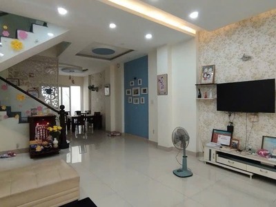 Hiếm nhà bán hẻm 214 nguyễn oanh 5 lầu có t.máy 80m2 ngang 4m gần chợ chỉ 15.7 tỷ. 0