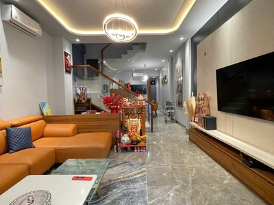 Bán nhà mới, nội thất sang trọng 0