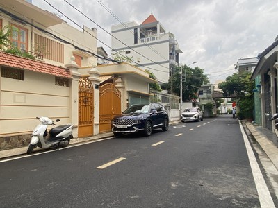 Mặt tiền đường lam sơn - khu thượng lưu - biệt thự 1 đời chủ - 2 mặt tiền thông thoáng 0